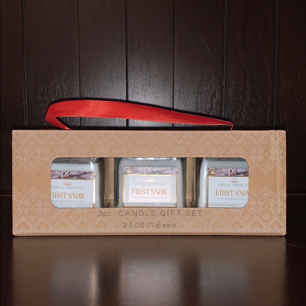 Three piece candle gift set